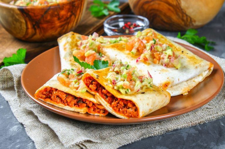 Chimichanga Vs Burrito 8 Simple Ways To Set Them Apart