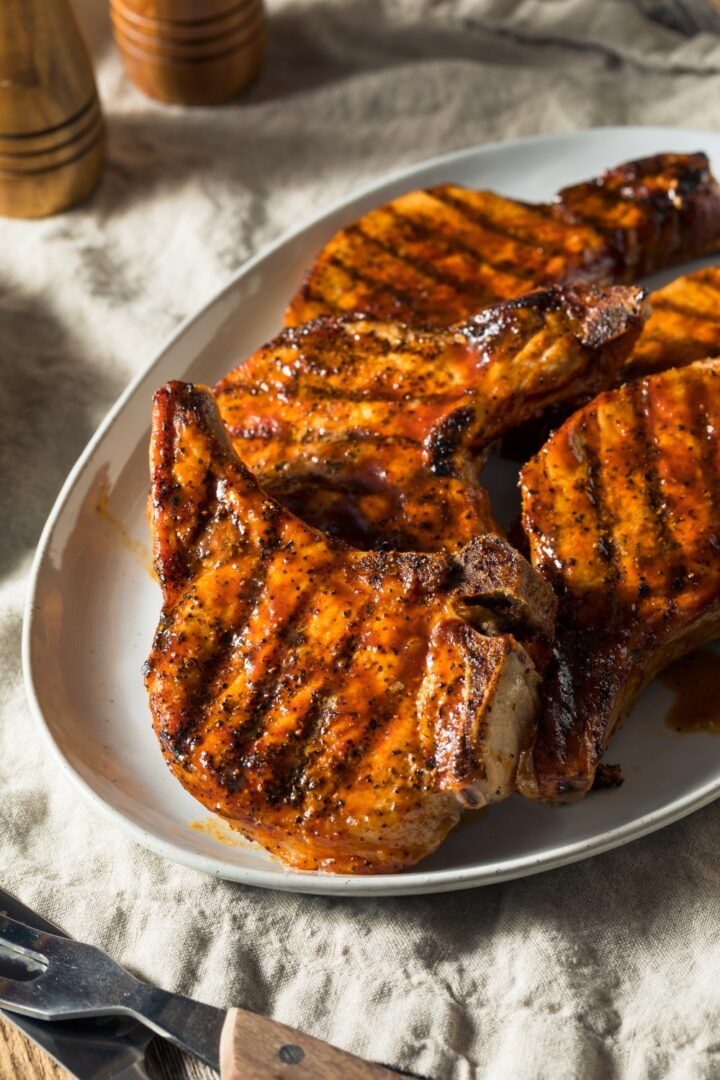 8 Best Ways To Reheat Pork Chops And 6 Common Mistakes To Avoid