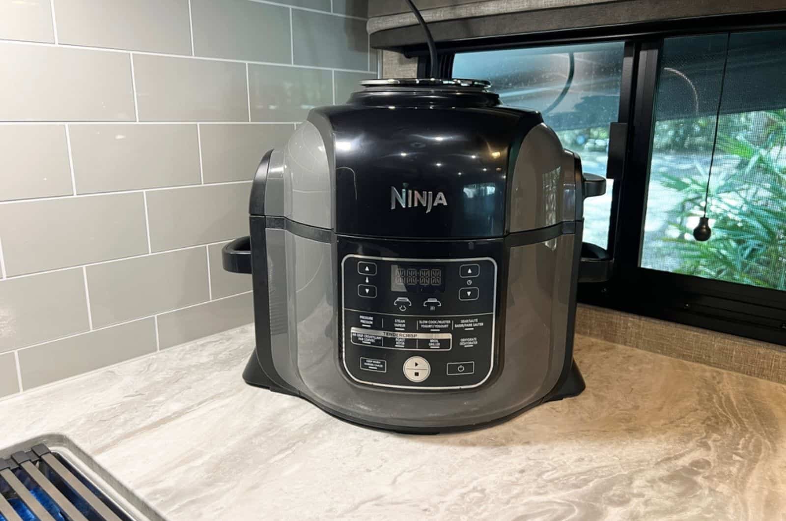 Ninja Foodi pressure cooker and air fryer