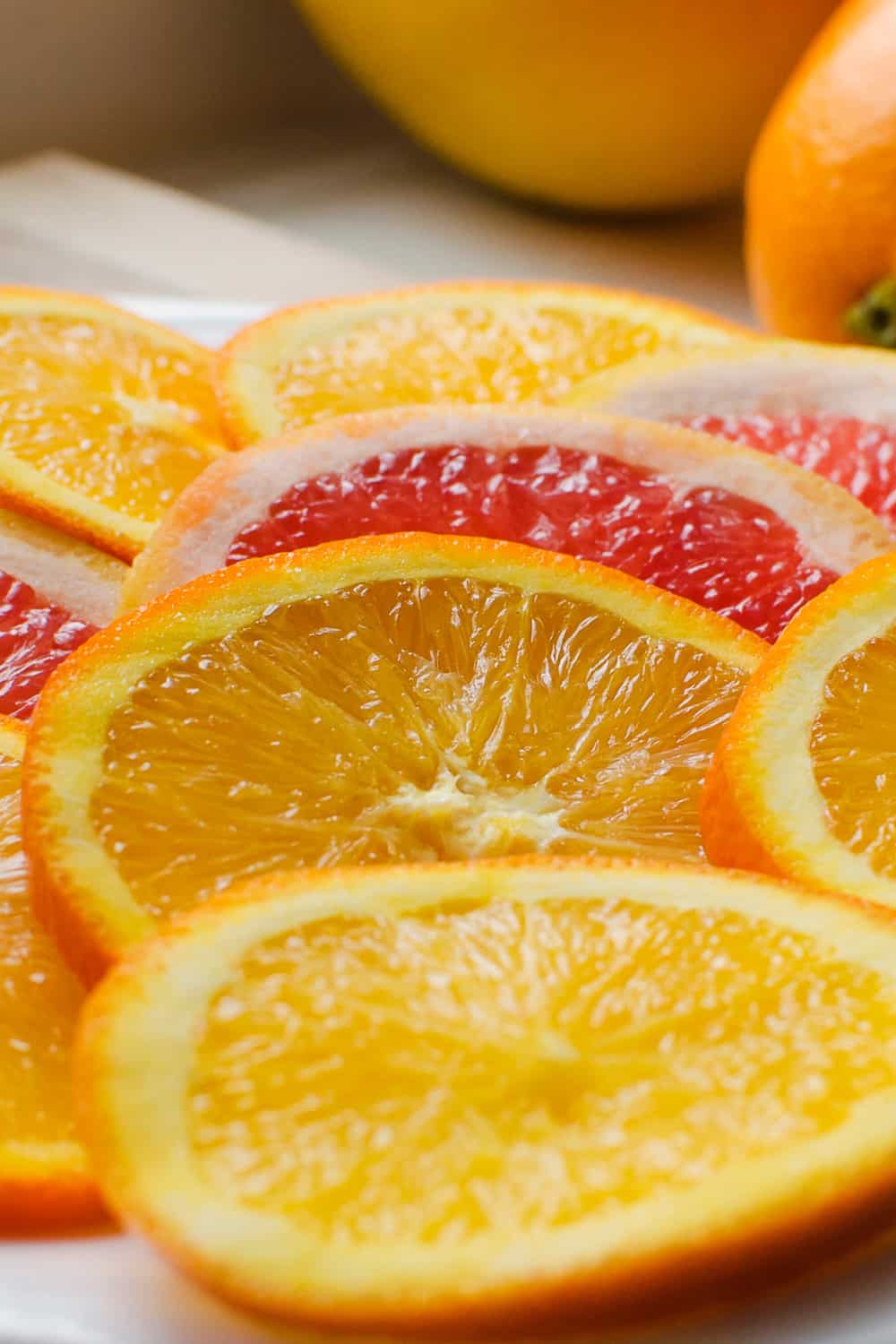 rodajas de naranja y pomelo