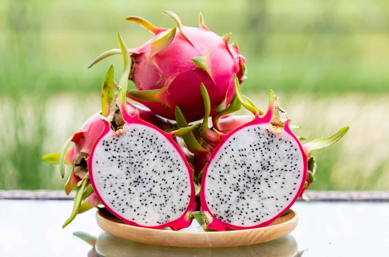 Dragon Fruit in plate on table