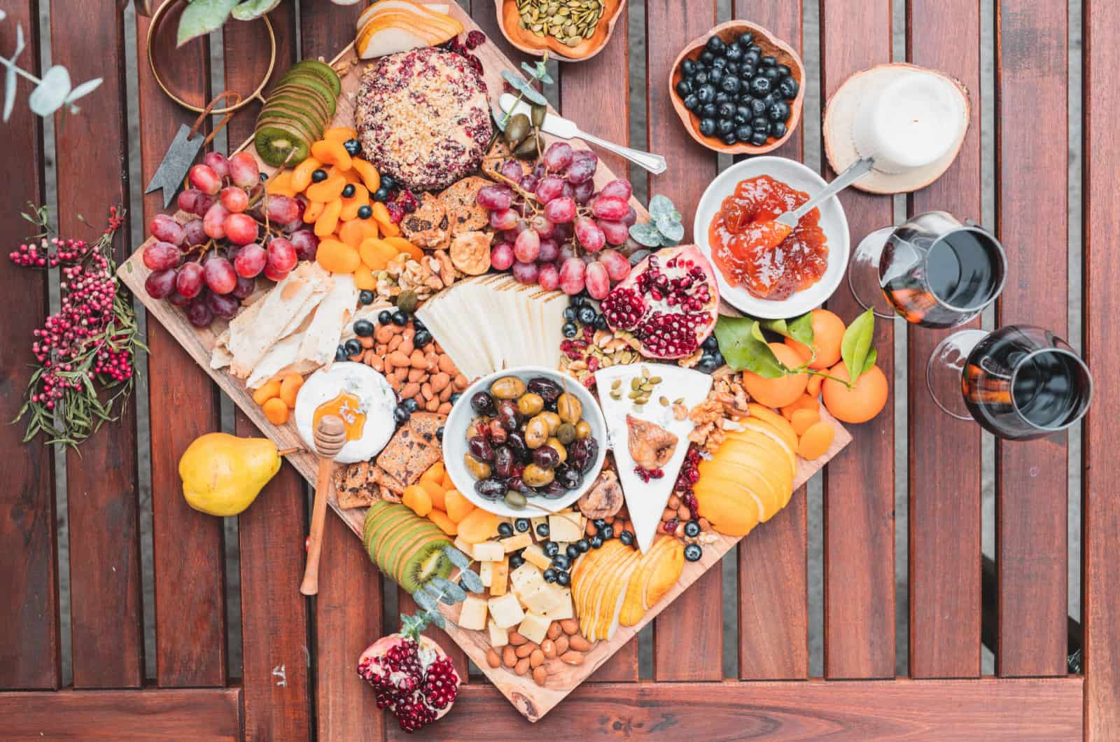 tabla de embutidos vegetarianos