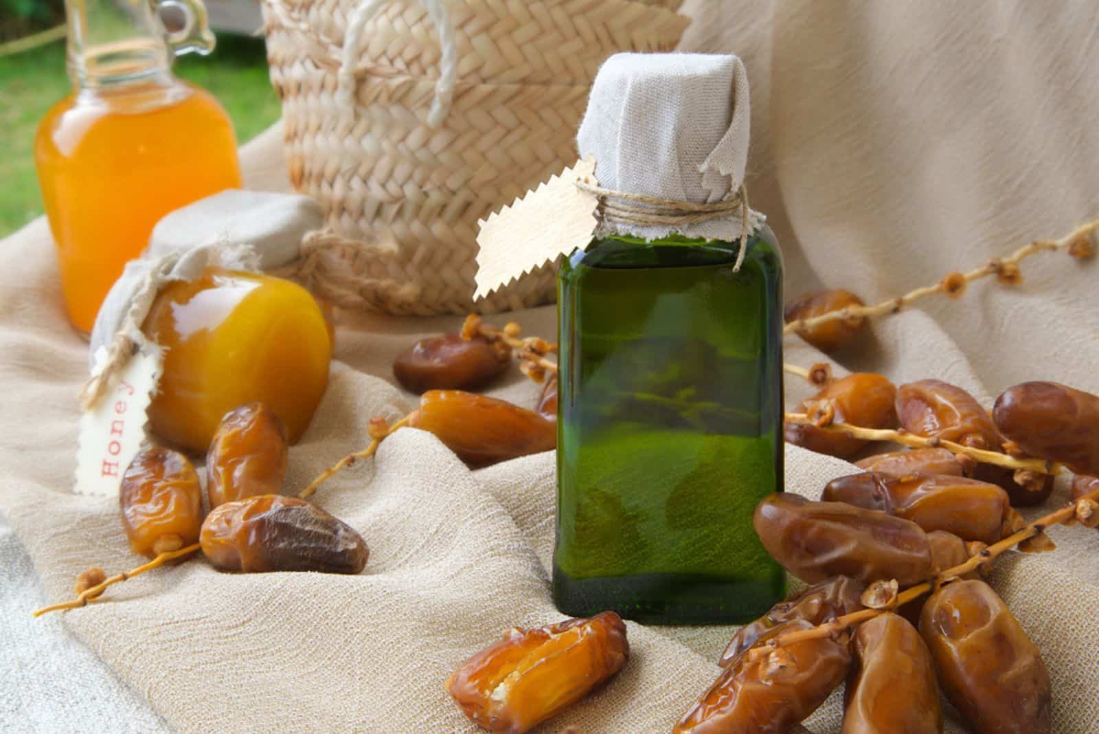 Date Vinegar on the table