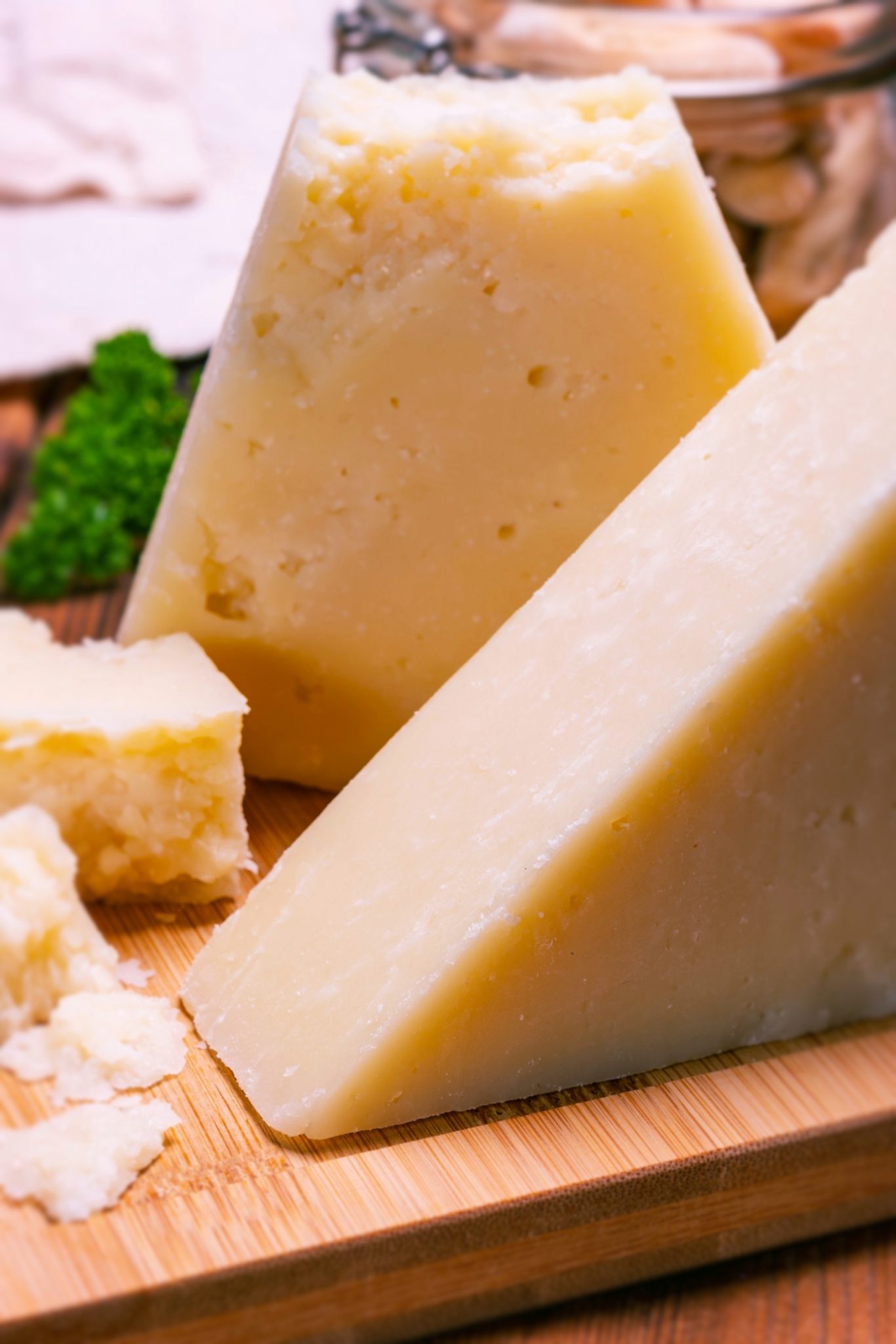 9 Best Romano Cheese Substitutes That You Can Find