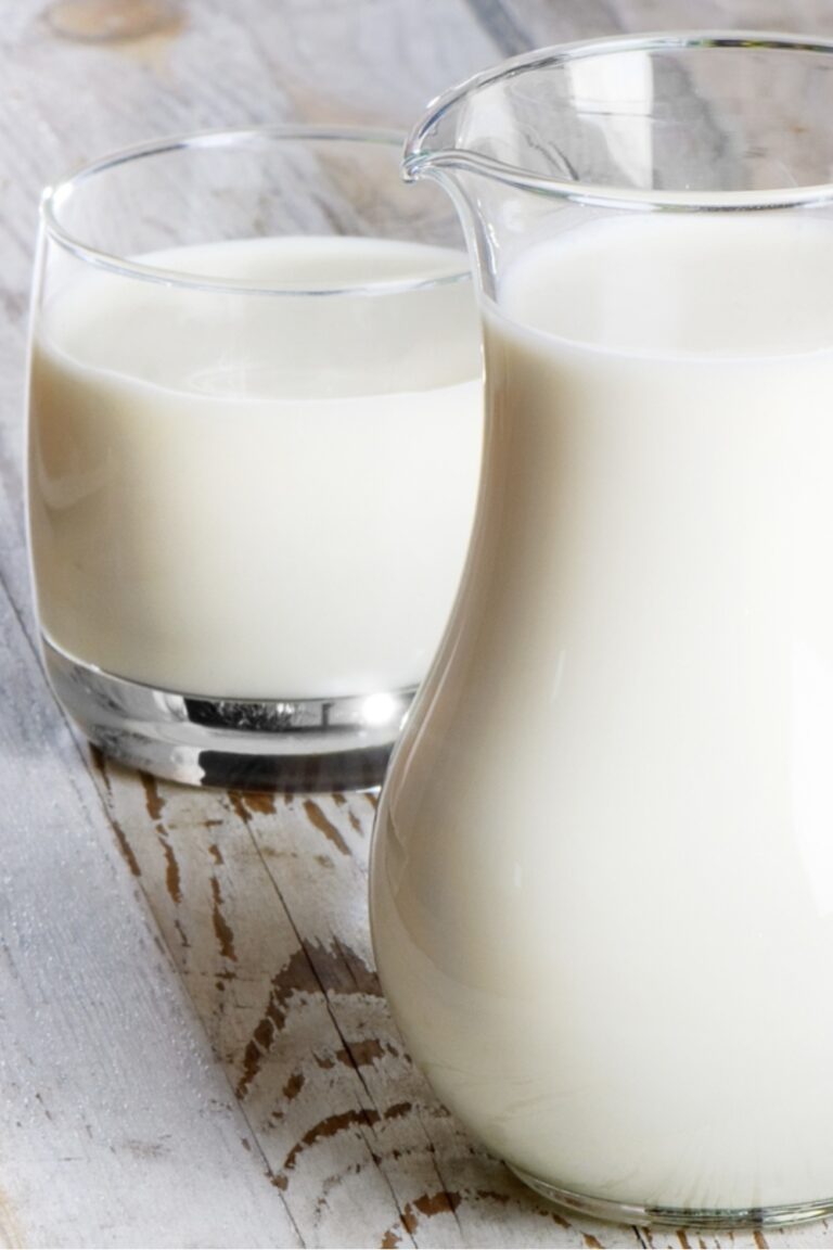 Can I Substitute Heavy Cream For Milk? + 8 Other Substitutes