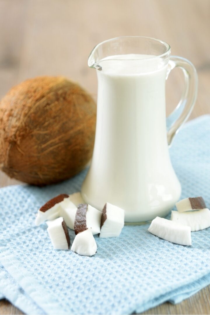 Can I Substitute Heavy Cream For Milk? + 8 Other Substitutes