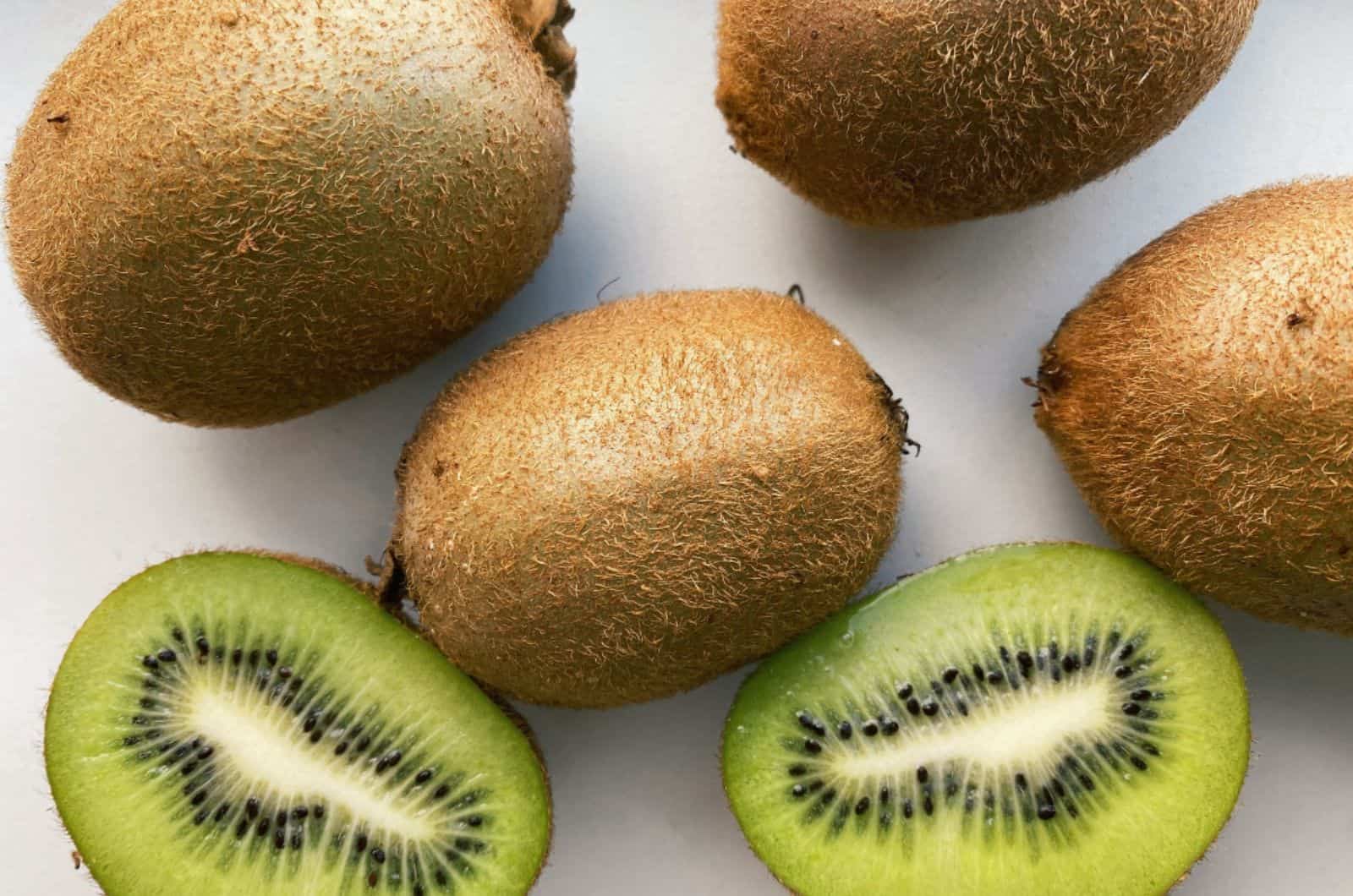 kiwi fruit top view