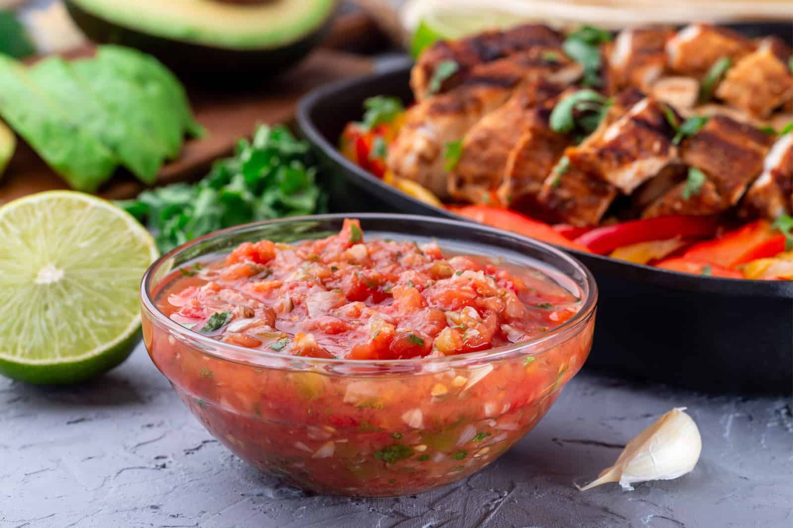 salsa y fajitas