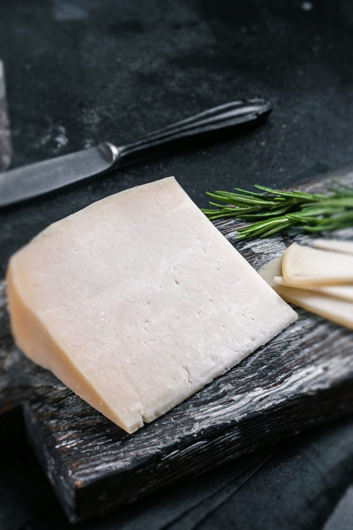 What Does Goat Cheese Taste Like? Goat Cheese Taste Answered