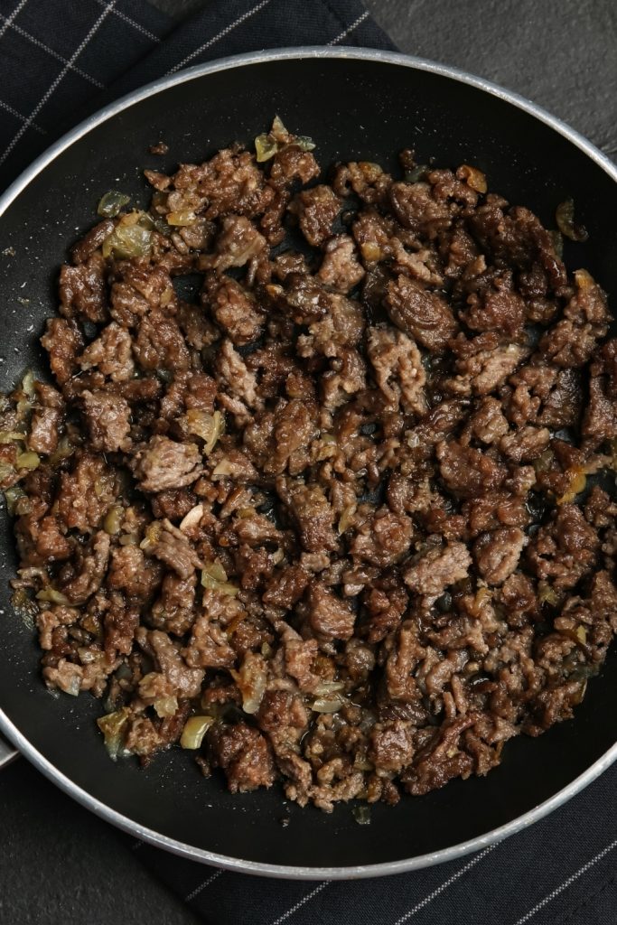 How Long Is Cooked Ground Beef Good For? + Spoilage Signs