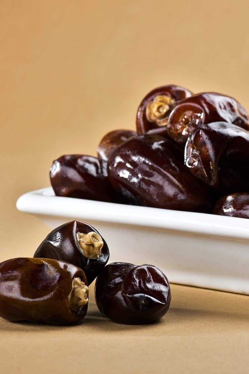 dates in white plate