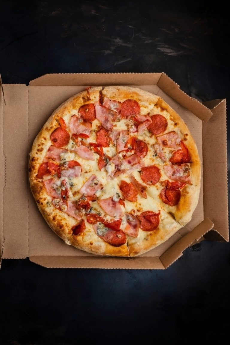 How Many Slices In A 10-Inch Pizza? 10-Inch Pizza Info