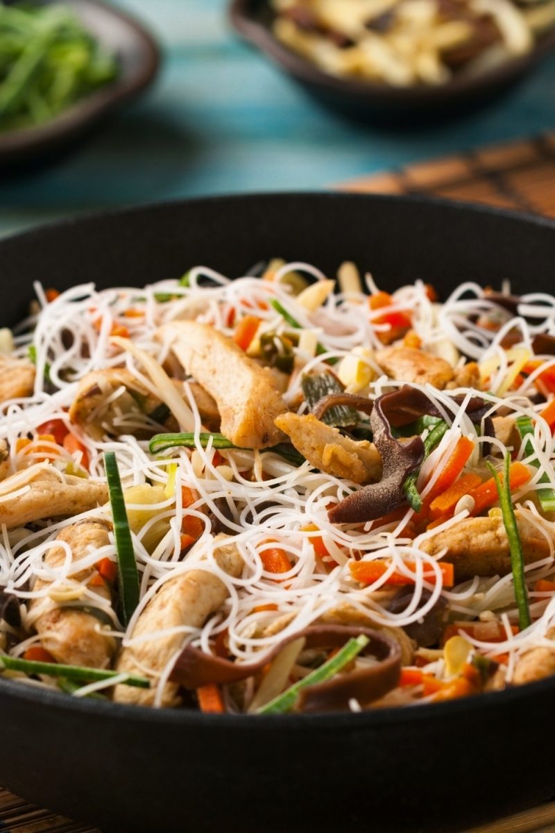 6 Differences Between Egg Noodle Vs Rice Noodle Options