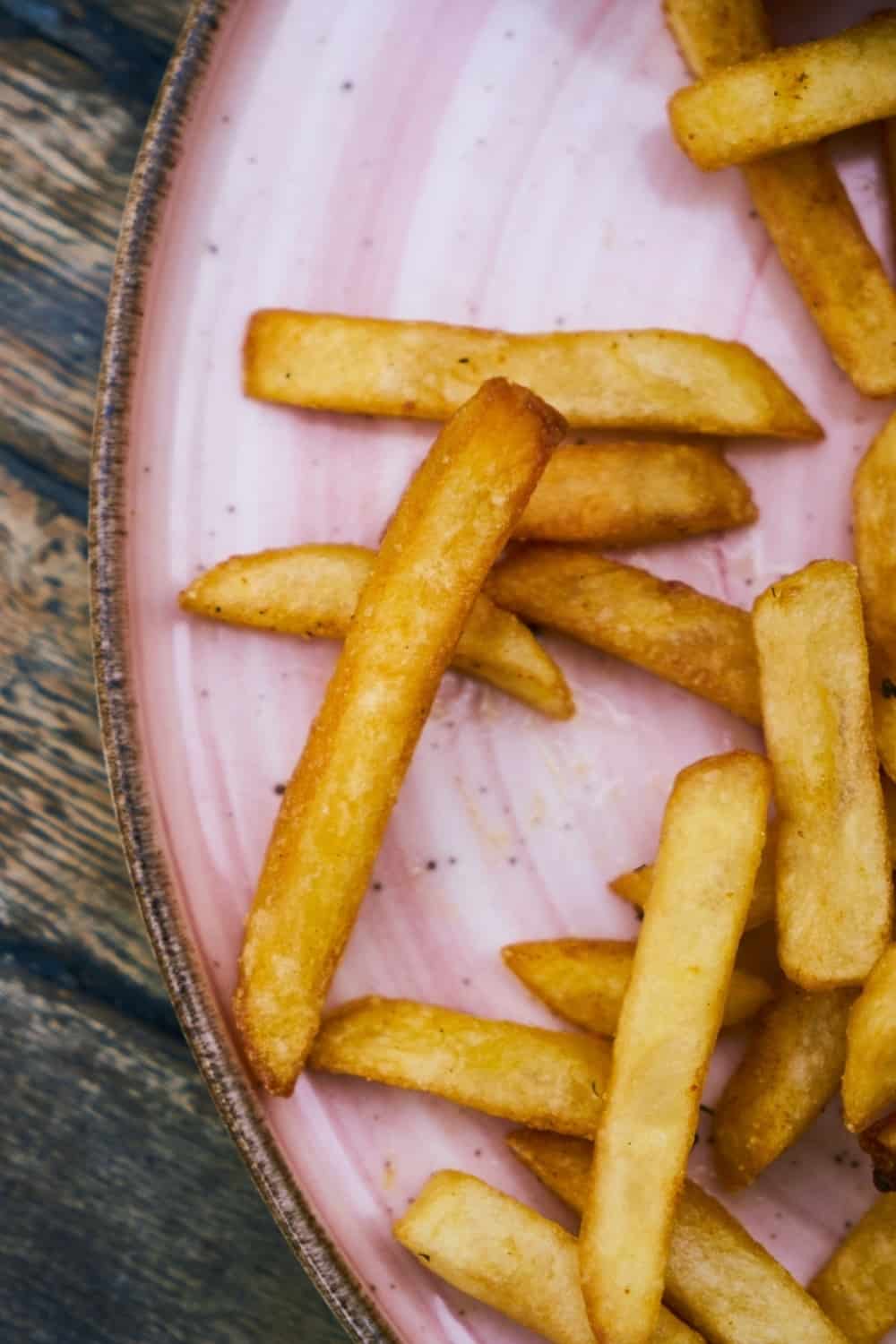 Patatine fritte di Kennebeck servite su piatto