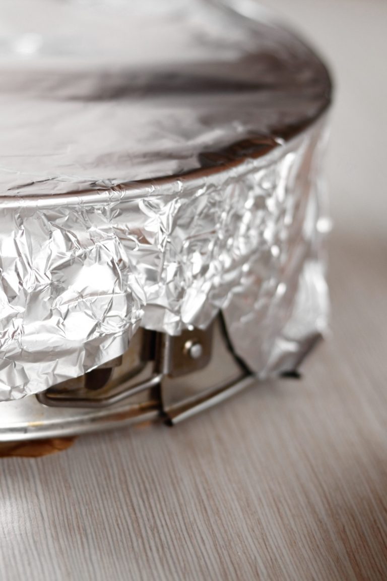 How Long Does Cheesecake Last In The Fridge? + Storage Tips