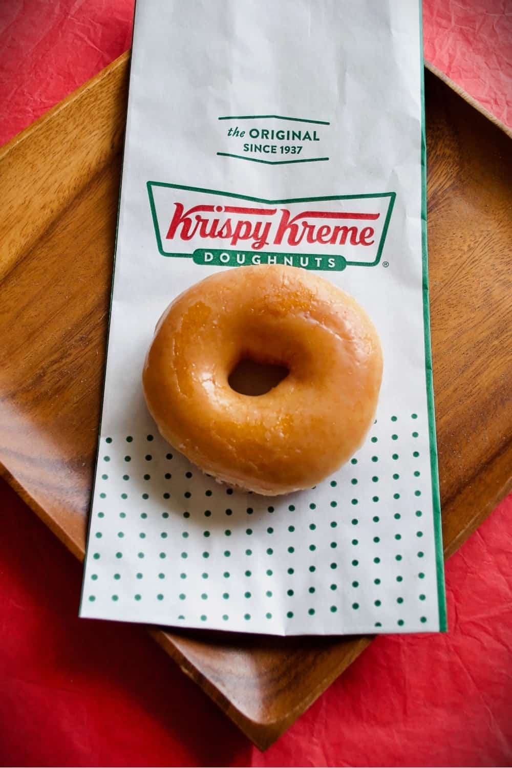 Original Krispy Kreme Donut auf dem Tisch