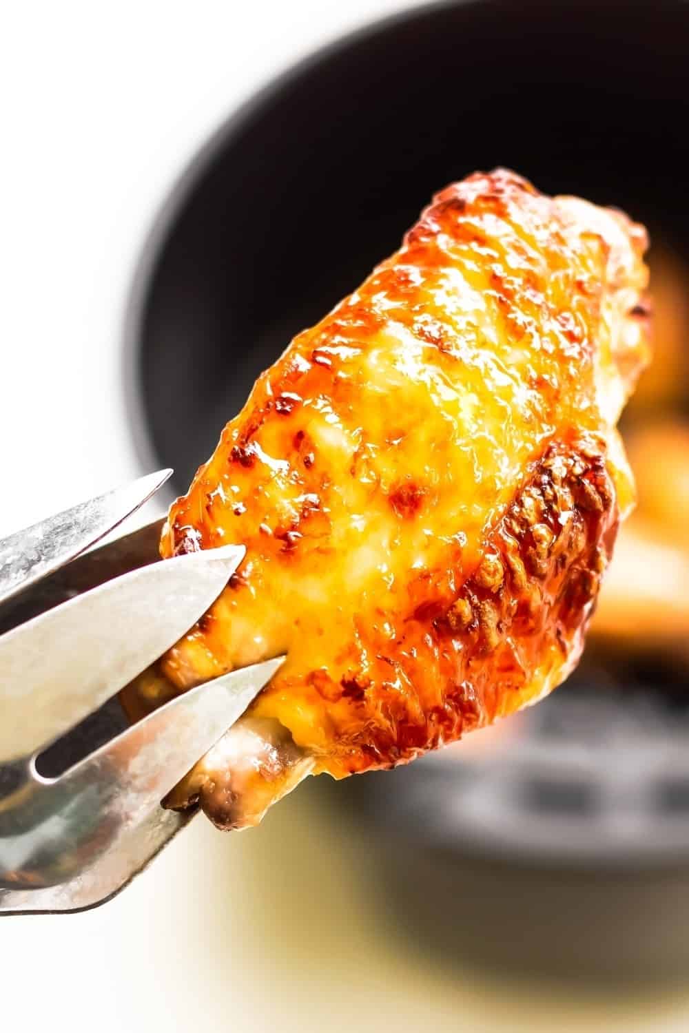 photo of an air fried chicken wing fried at 400 degrees