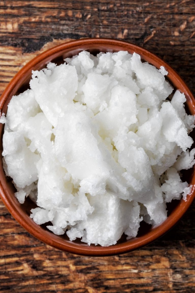 How To Melt Coconut Oil In 5 Different Ways