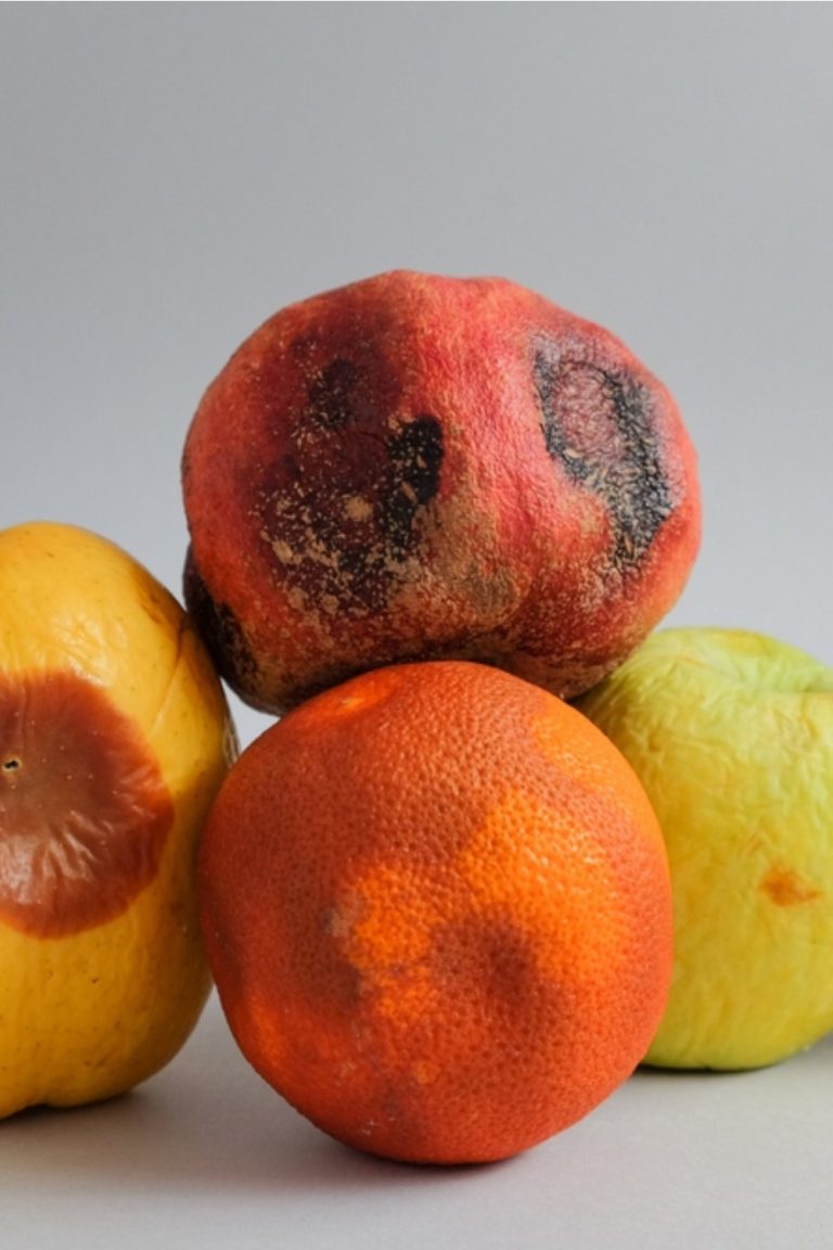 How Long Do Apples Last In The Fridge? (Storage Tips)