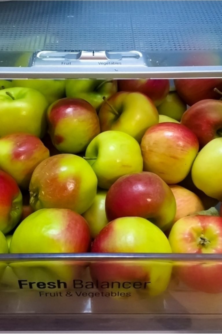 How Long Do Apples Last In The Fridge? (Storage Tips)