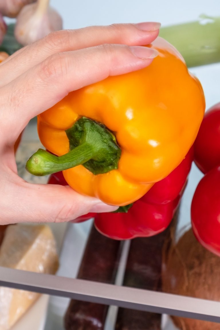 Do Bell Peppers Need To Be Refrigerated? (Tips For Handling)