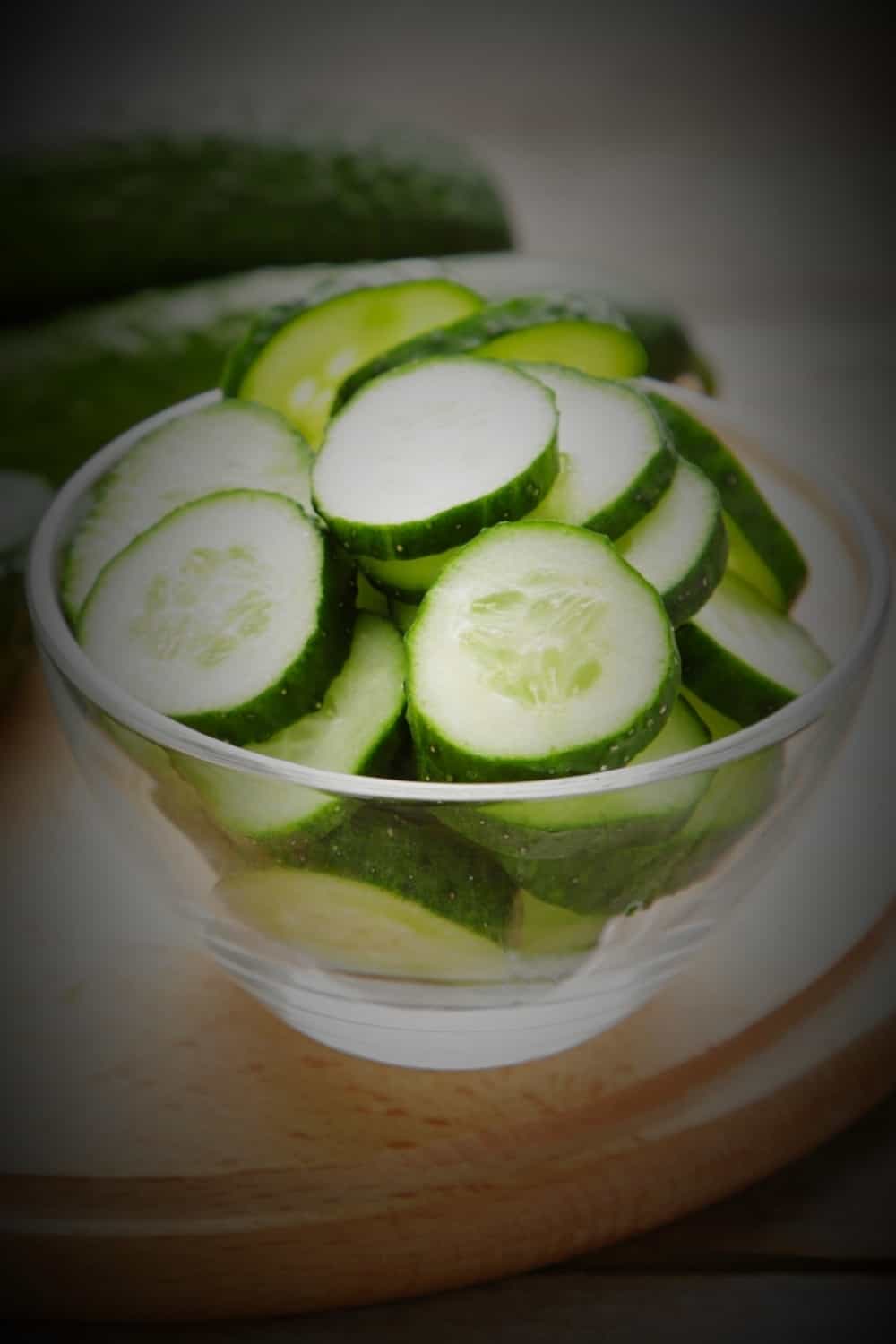 sliced cucumber in a bowl