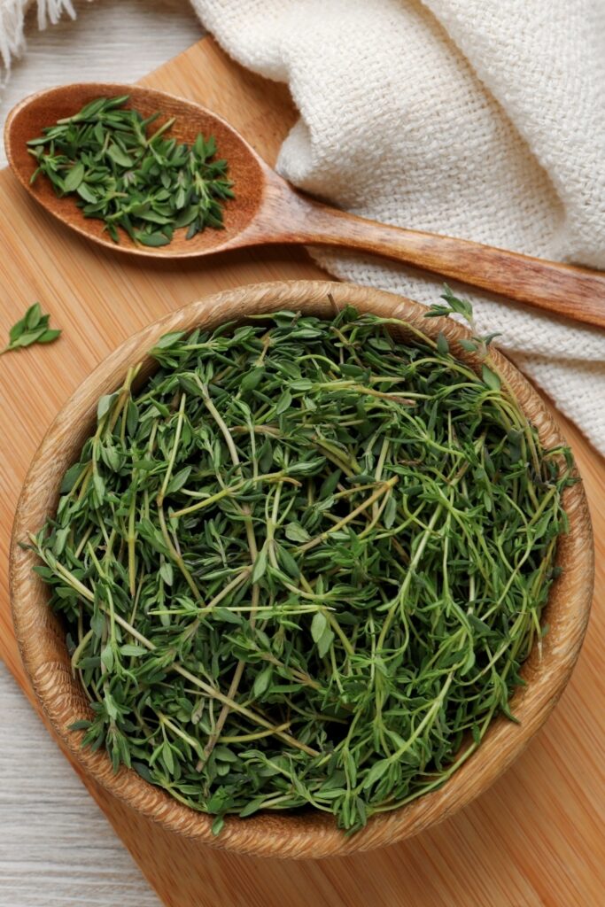 10 Bay Leaf Substitutes To Spice Up Your Cooking Game