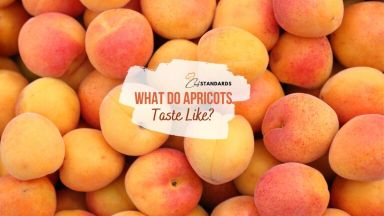 a bunch of apricots