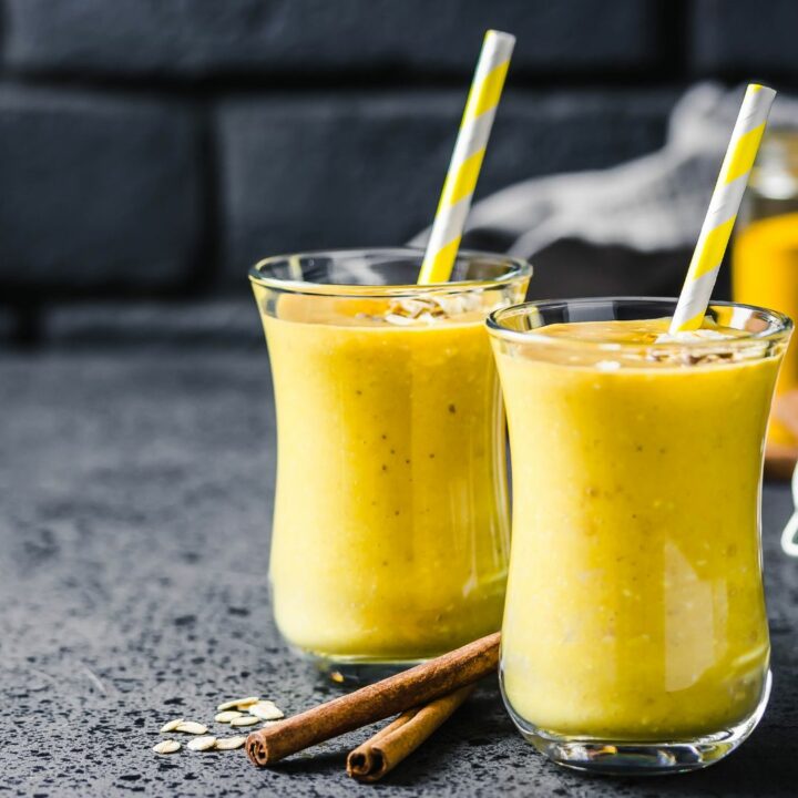 Cremiger Orangen-Dattel-Smoothie