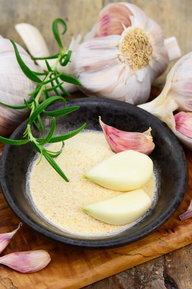 10 Best Garlic Powder Substitutes You Need To Try Today