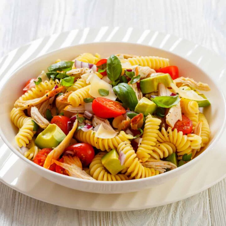 Receita de salada de massa Rotini