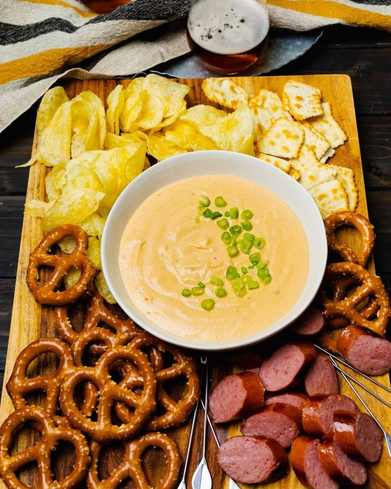 12 Delicious Dips For Any Cheese Lover