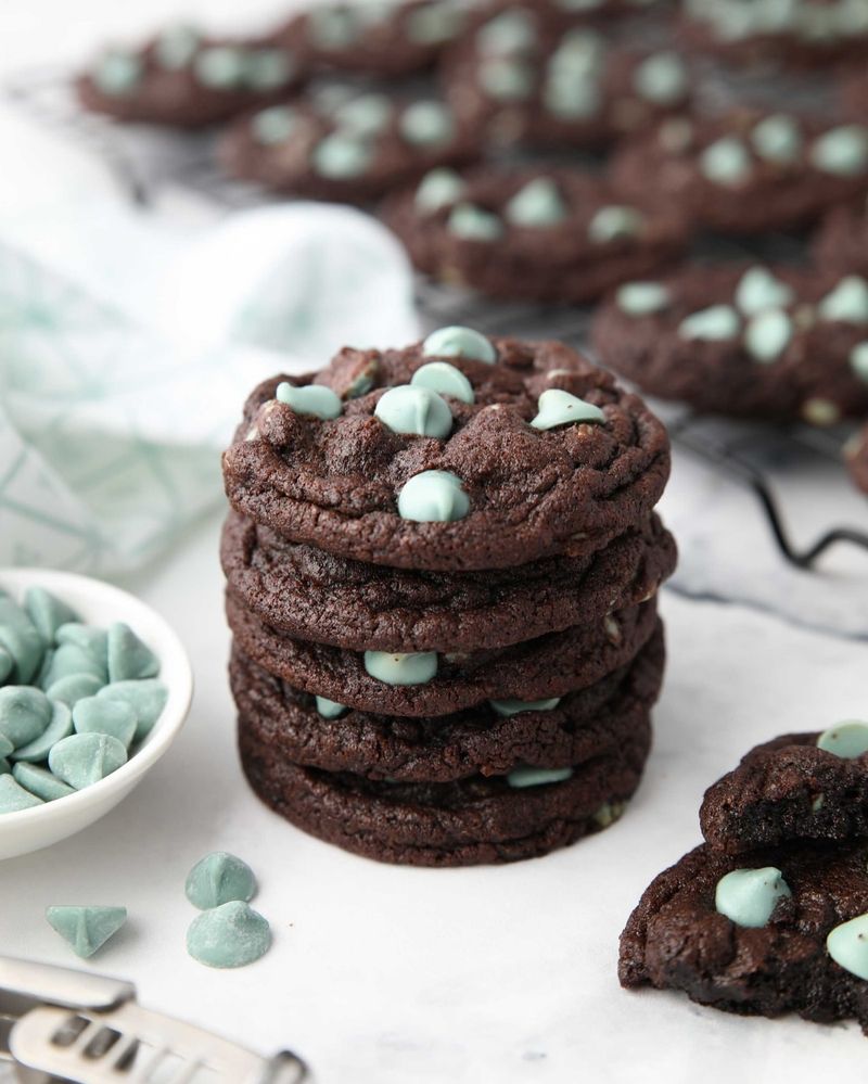 Mint Chocolate Chip Cookies