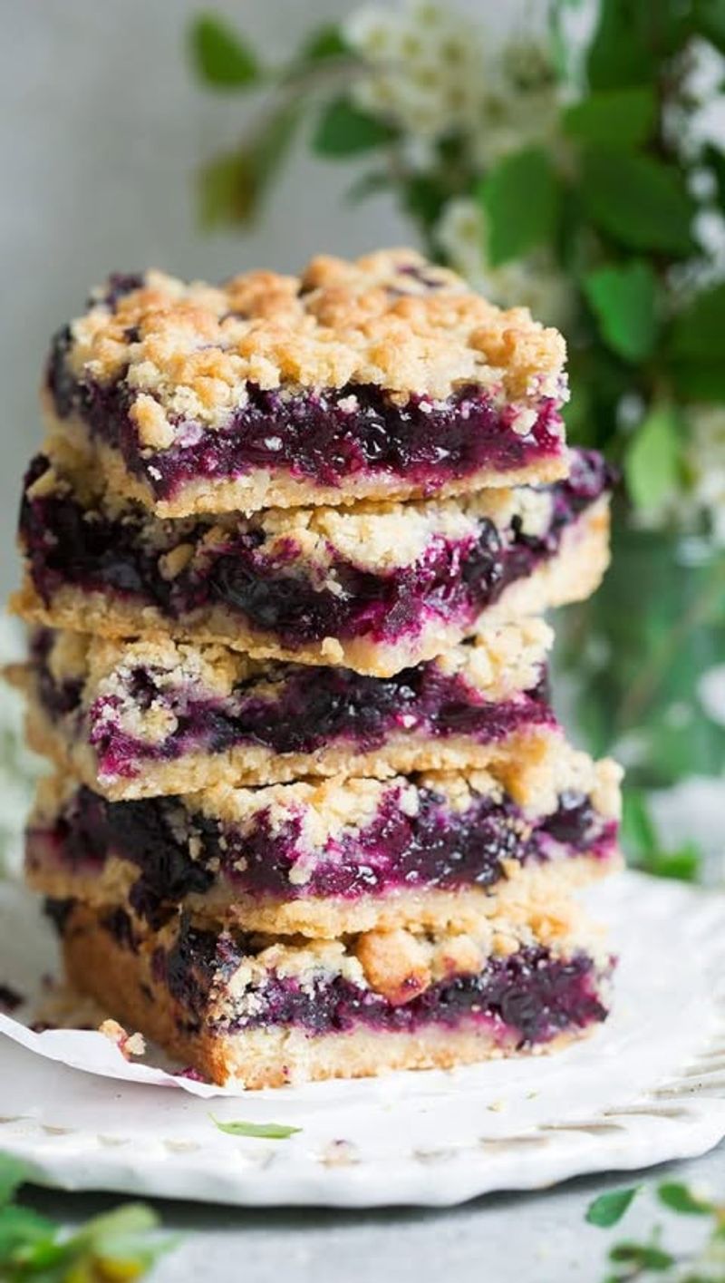 Berry Crumble Bars