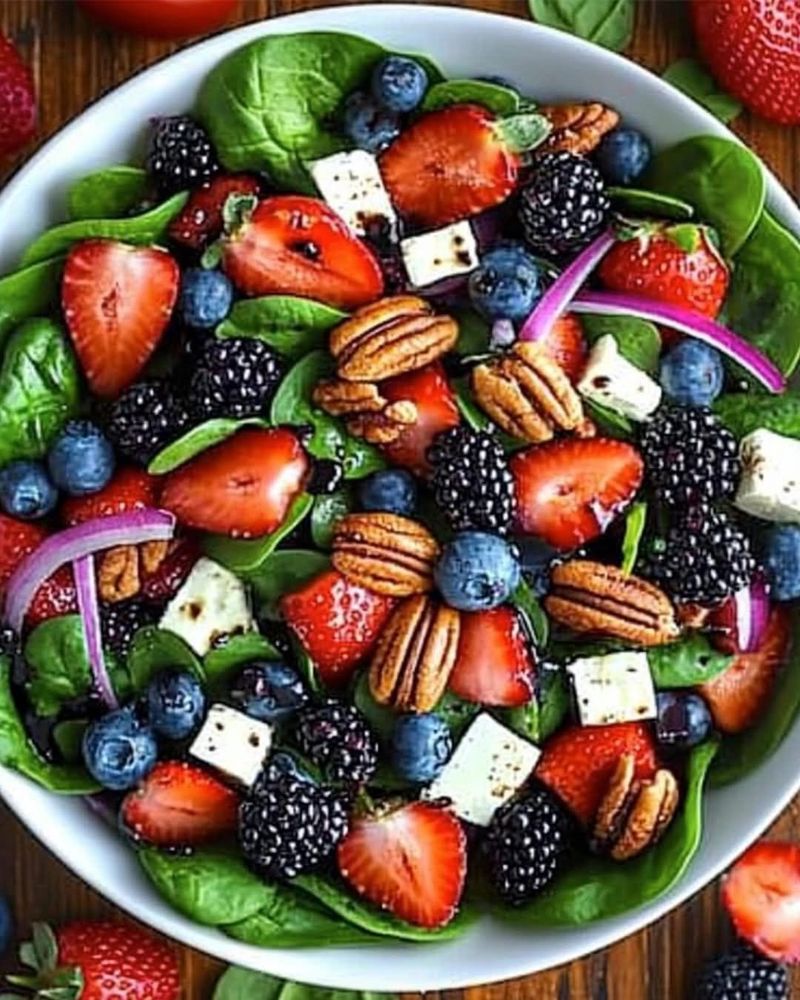 Berry Spinach Salad
