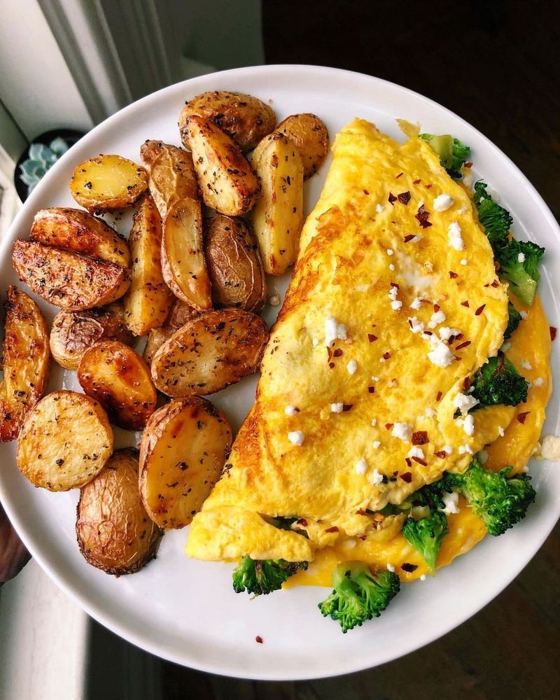 Broccoli and Cheddar Omelette