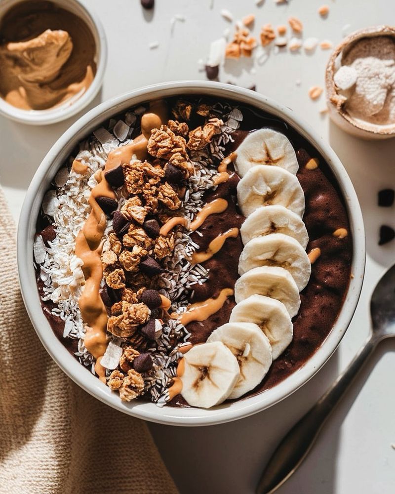 Chocolate Banana Smoothie Bowl