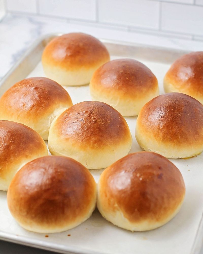 Fluffy Brioche Buns