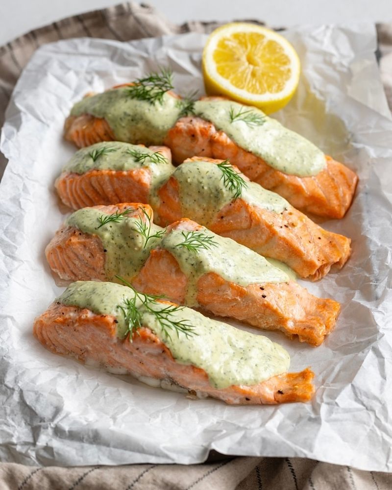 Grilled Salmon with Dill Sauce