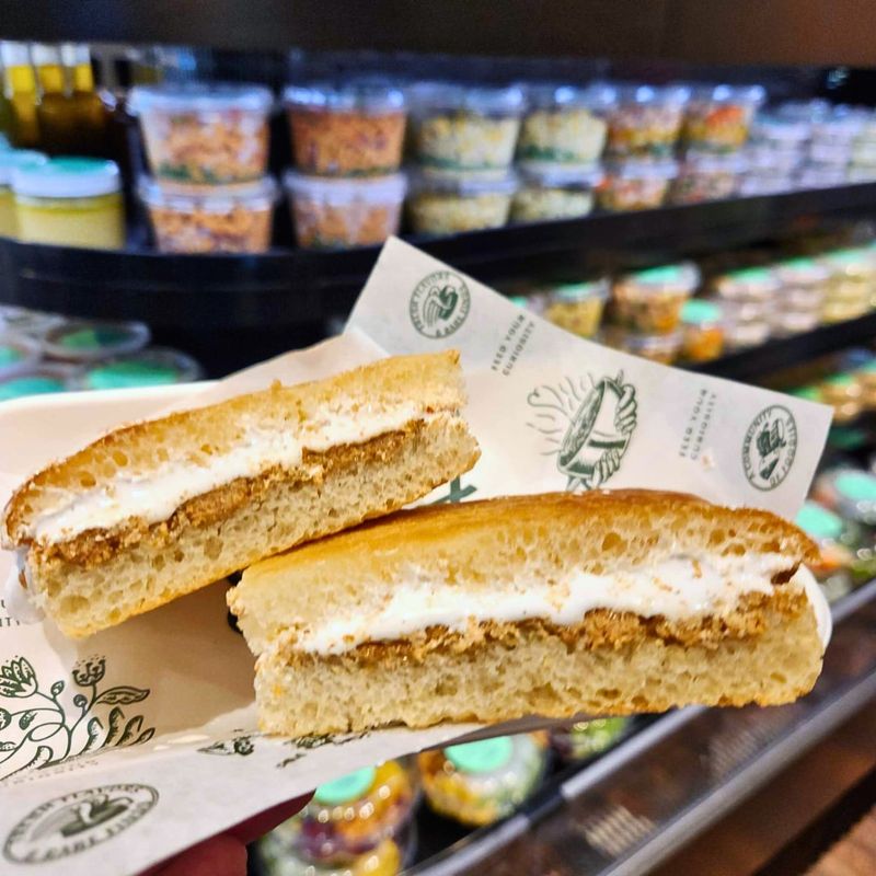 Massachusetts – Fluffernutter Sandwich
