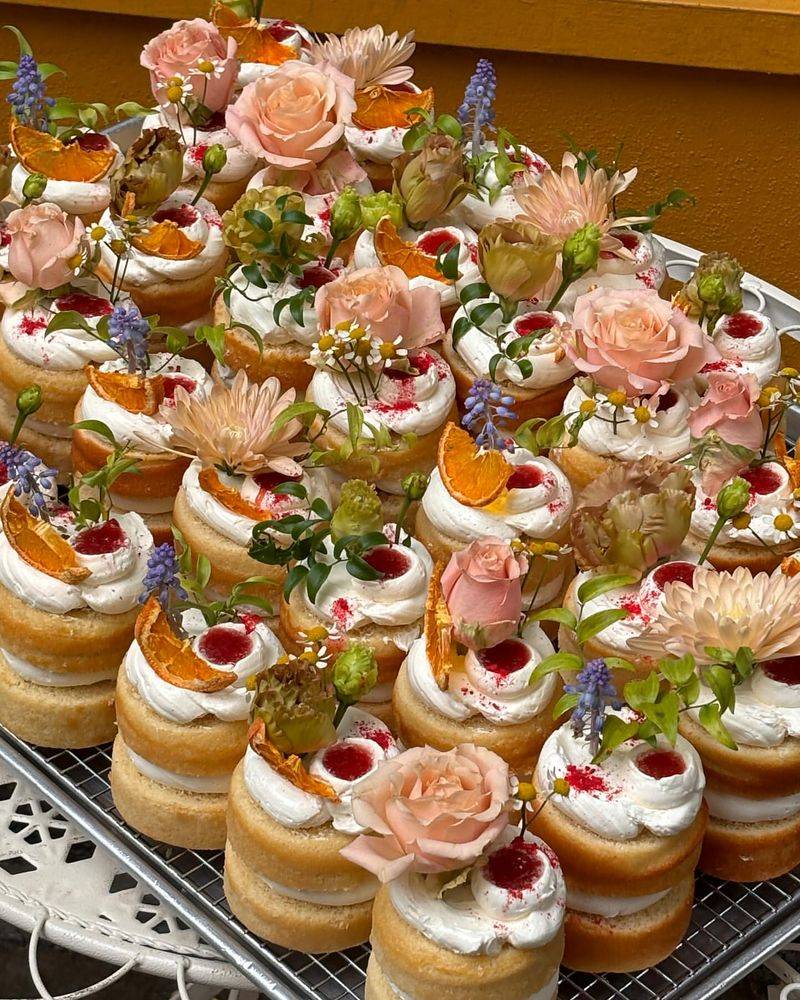 30 BiteSized Cakes For When You’re Craving A Sweet Treat