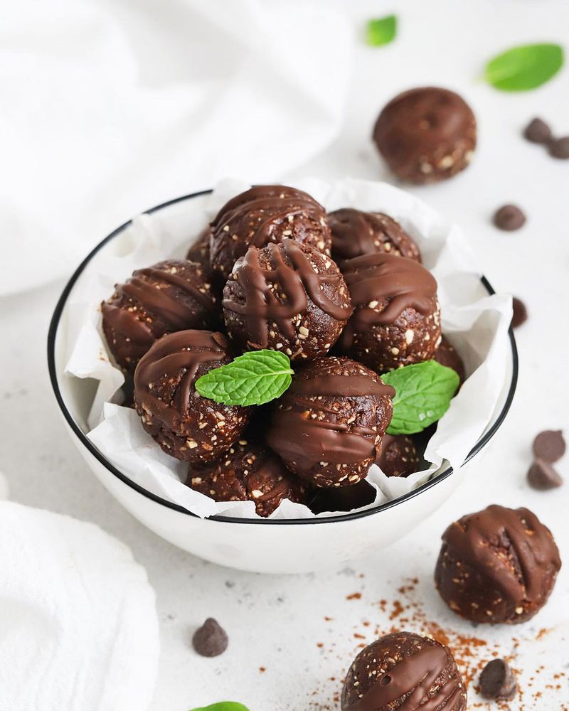 Mint Chocolate Energy Balls