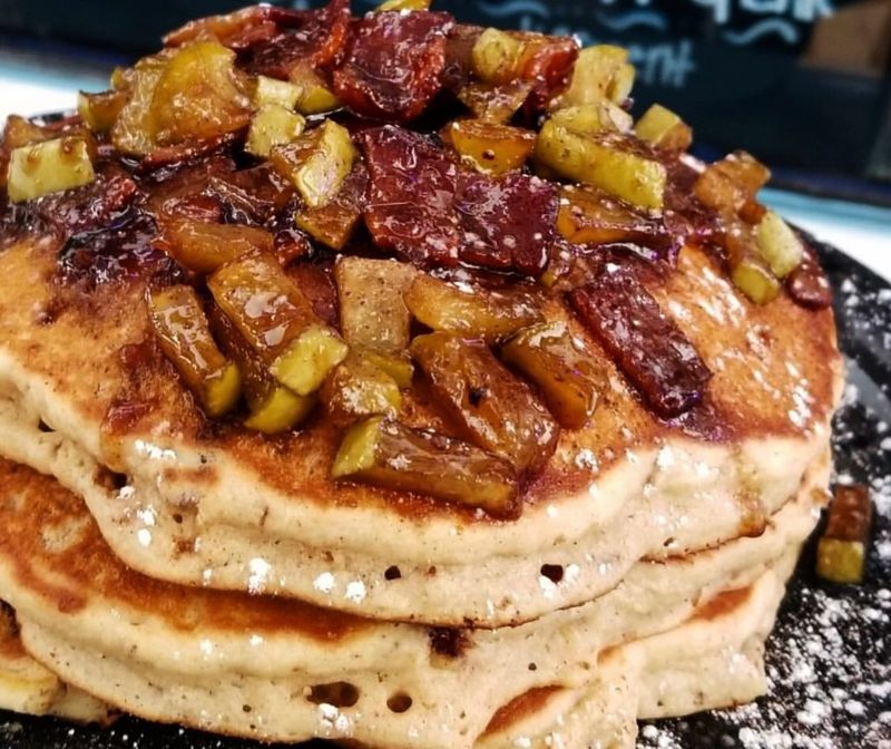 New Hampshire: Bacon Apple Pancakes