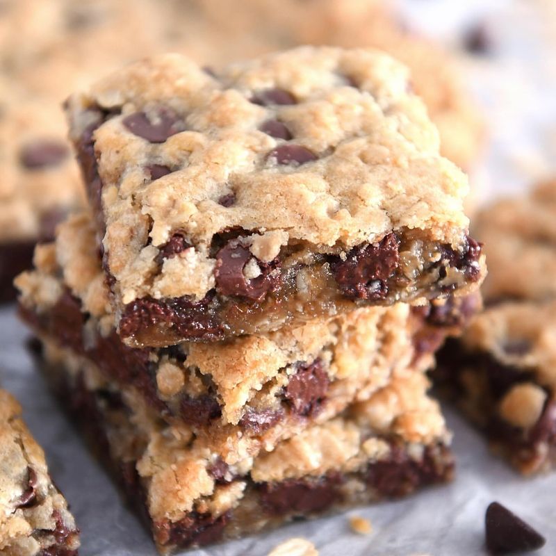Oatmeal Chocolate Chunk Bars