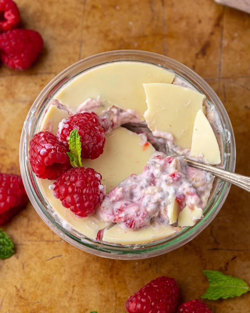 Raspberry Overnight Oats