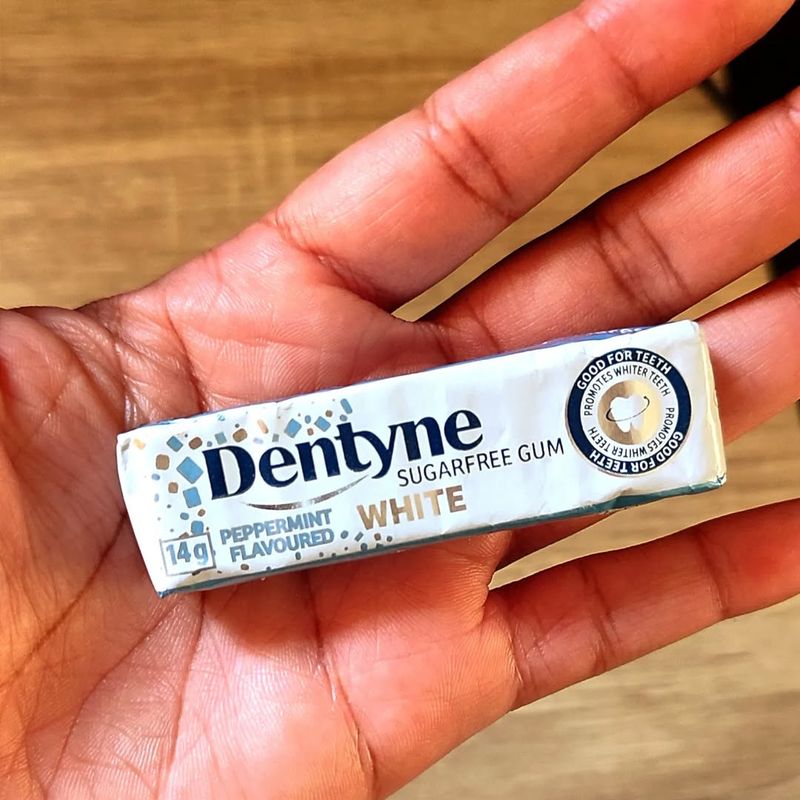 1942: Dentyne Gum