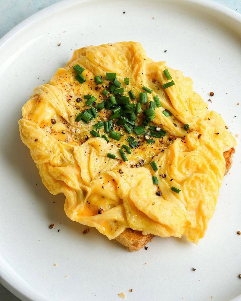 Add a Splash of Water When Scrambling Eggs
