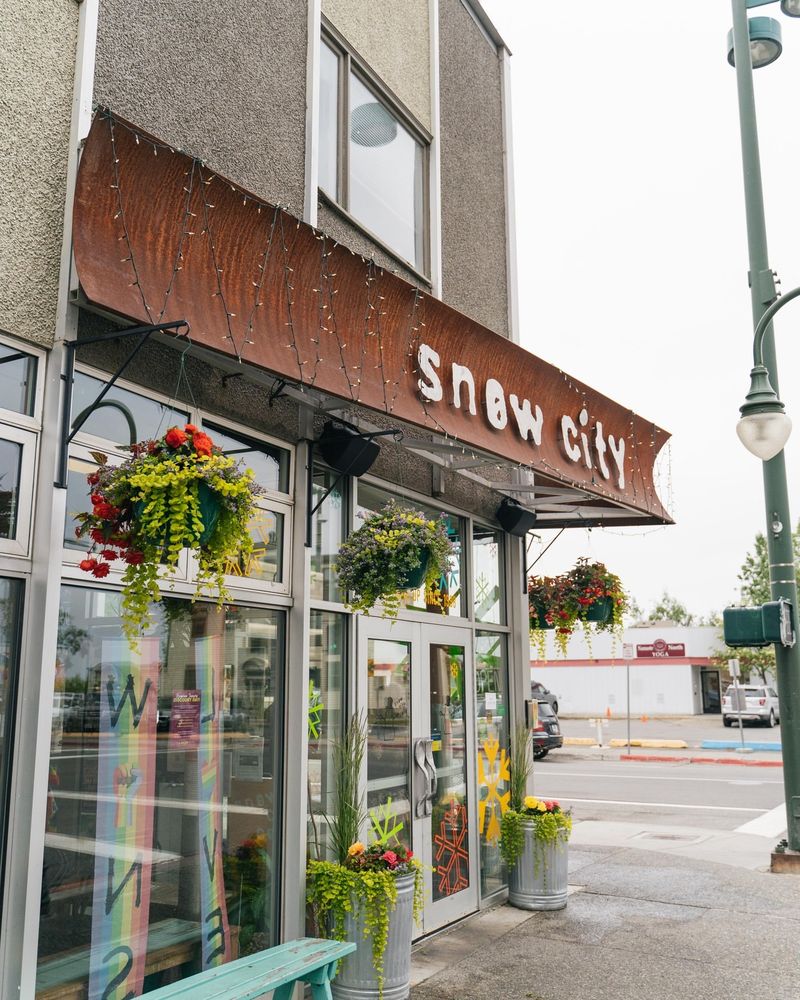 Alaska: Snow City Café