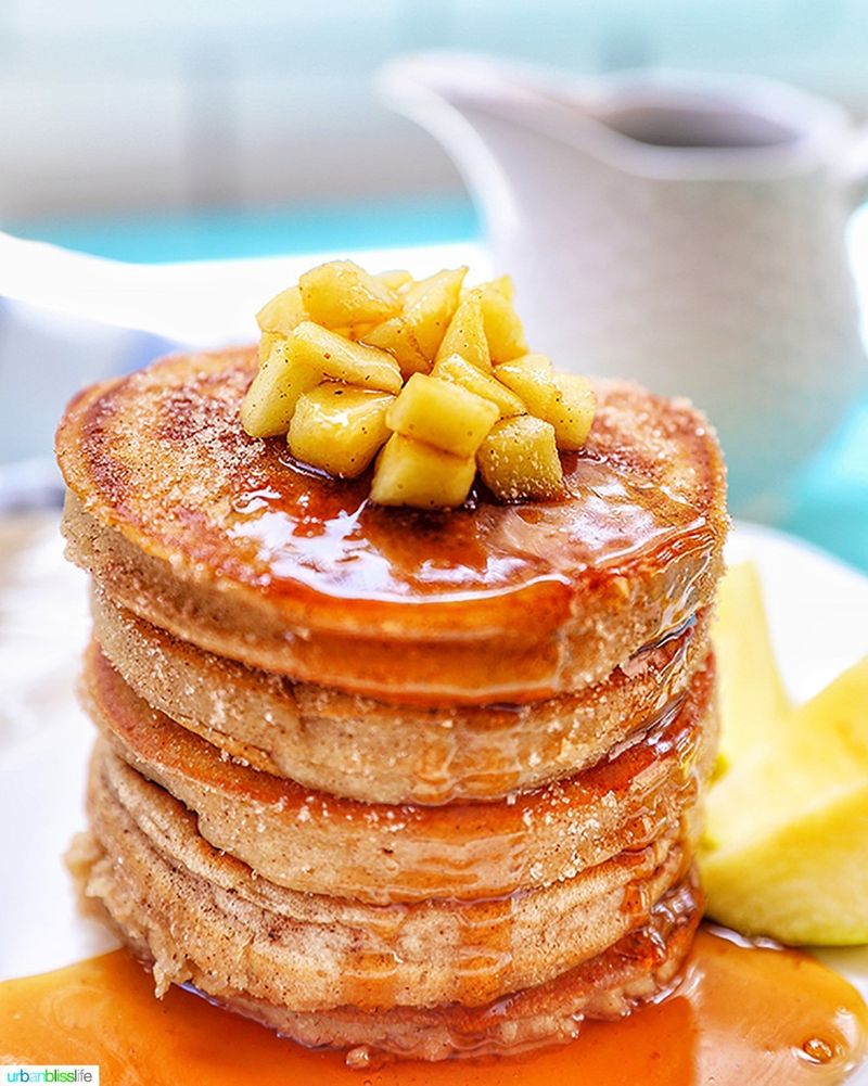 Apple Cinnamon Pancakes