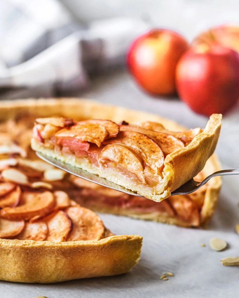 Apple Cinnamon Tart